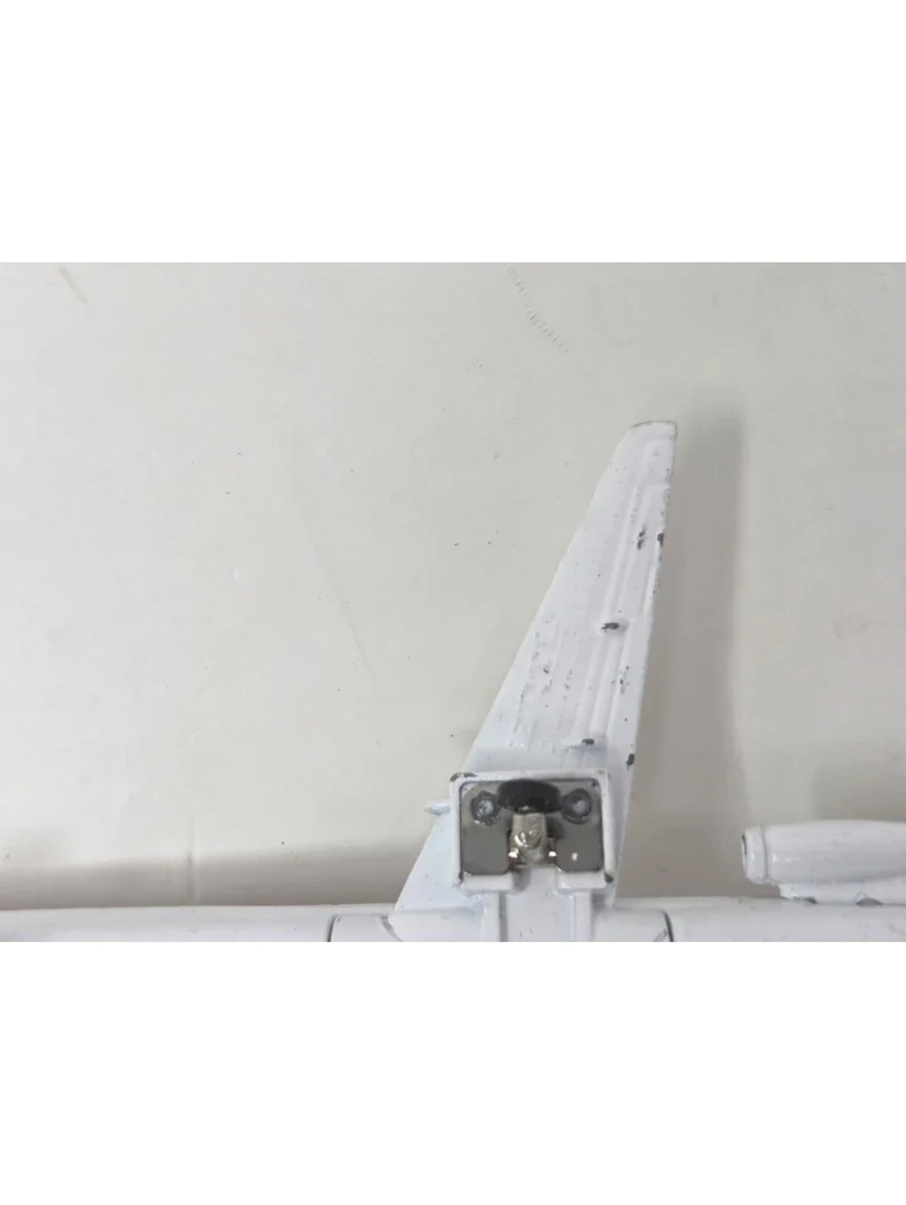 Vintage Ertl Diecast Continental DC 9 Airplane w/ Folding Landing Gear 6 inch